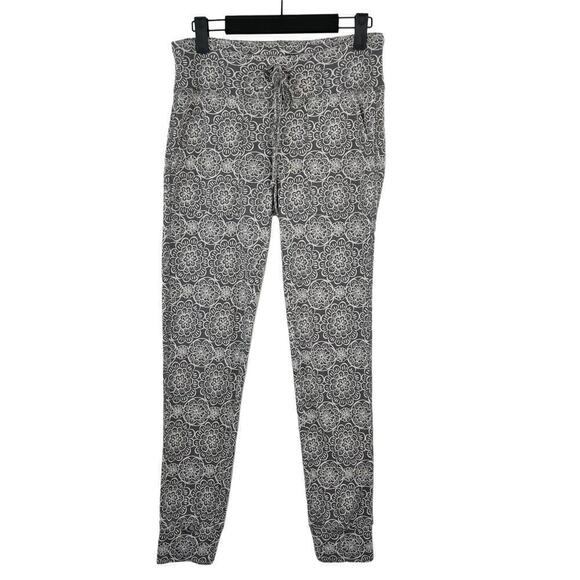 Aerie Boho Medallion Floral AOP Grey Thermal Lounge Jogger Pants Size Medium - Picture 1 of 8